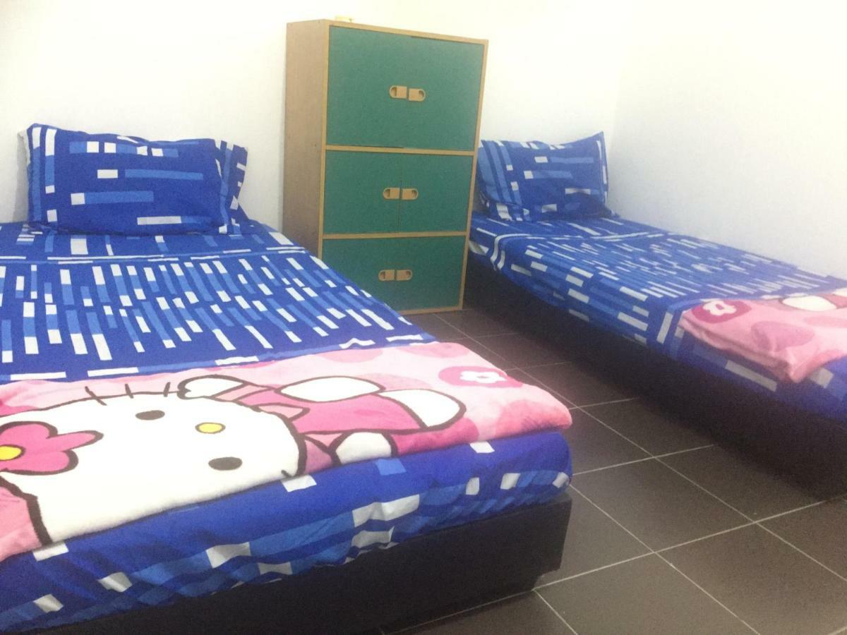 Jiaxin Hostel Ulu Tiram Zewnętrze zdjęcie