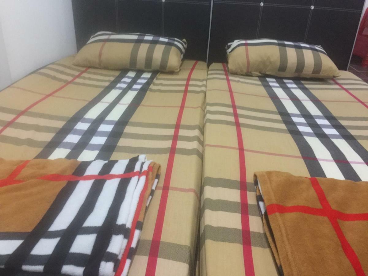 Jiaxin Hostel Ulu Tiram Zewnętrze zdjęcie