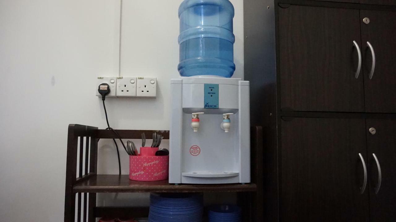 Jiaxin Hostel Ulu Tiram Zewnętrze zdjęcie
