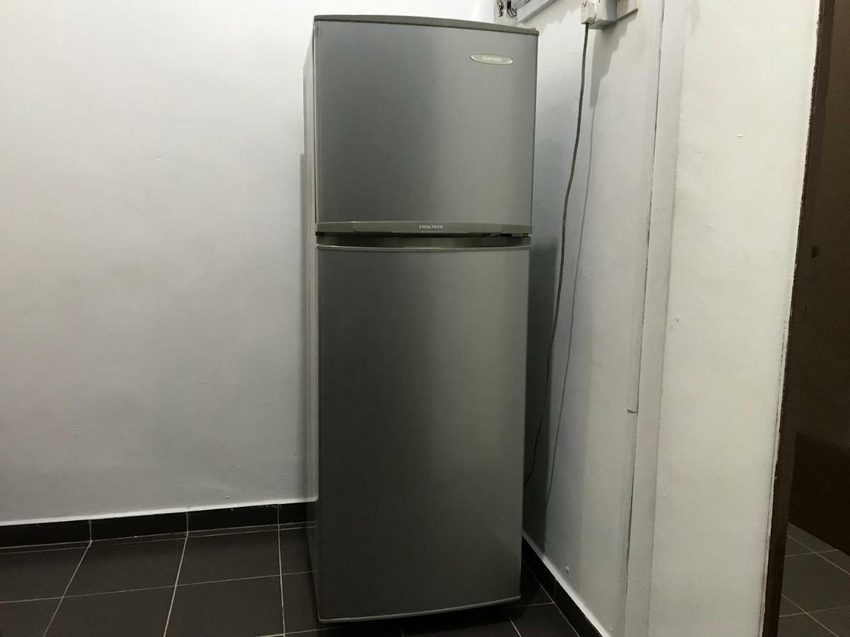 Jiaxin Hostel Ulu Tiram Zewnętrze zdjęcie
